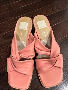 Dolce Vita Coral Knotted Slide Mules like new